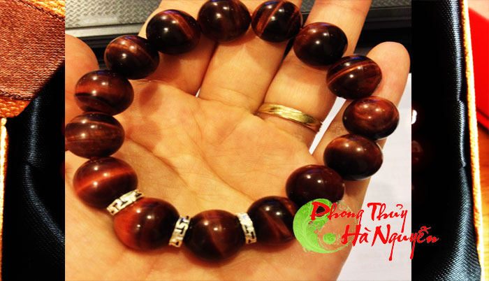 vòng tay đá mắt hổ đỏ nâu 12 ly